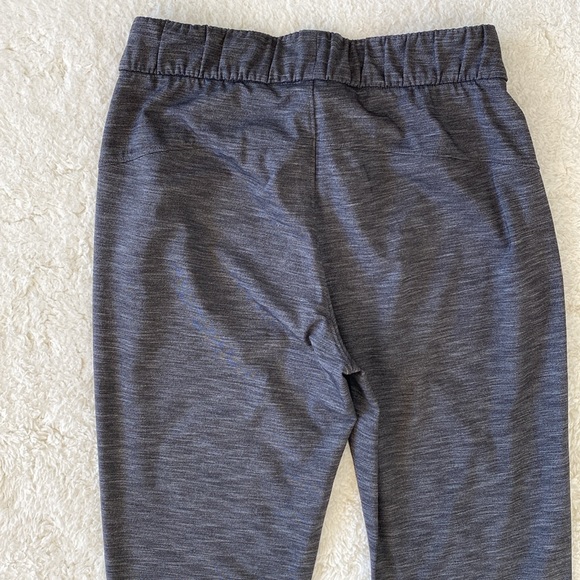❤️ Lululemon On The Fly Pant *28" Grey Luxtreme Size 4 - Picture 10 of 12